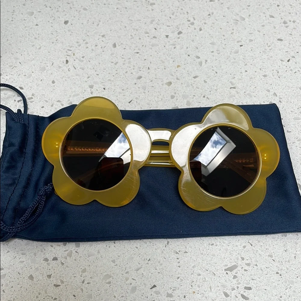Yellow Flower-Shaped Sunglasses